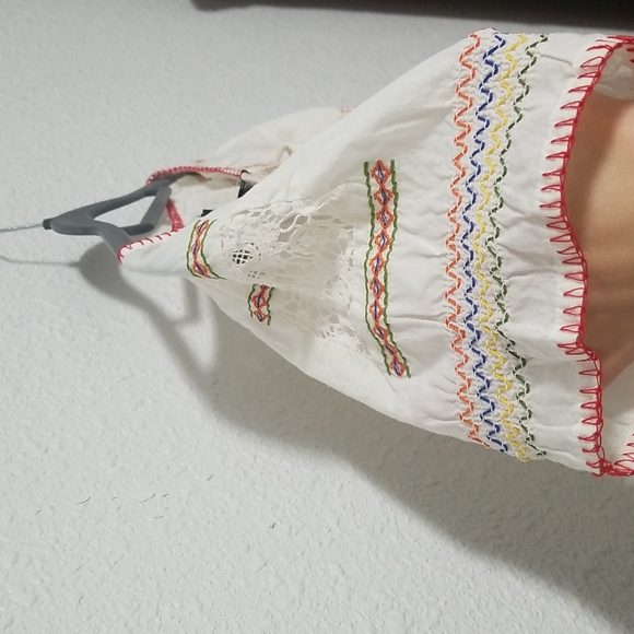 Colorful Crochet Lightweight Blouse - Picture 5 of 8